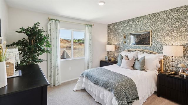 30586 Via Del Cielo, Winchester, CA 92596