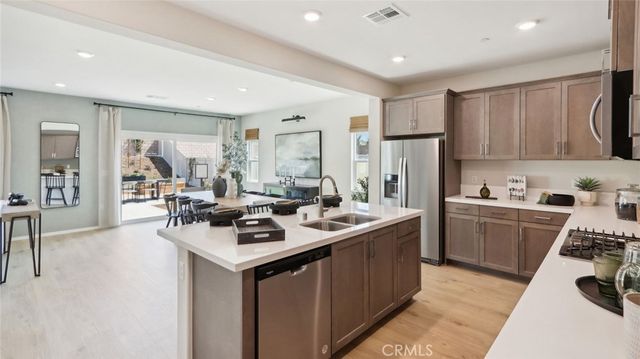 30586 Via Del Cielo, Winchester, CA 92596