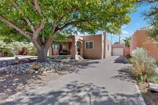 610 DARTMOUTH Drive NE, Albuquerque, NM 87106
