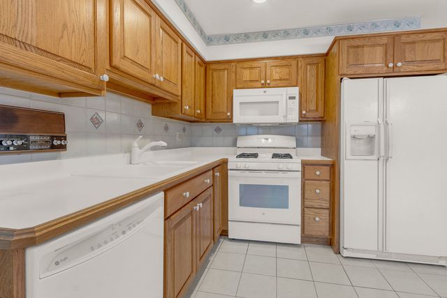 1023 S Lancaster Street, Mount Prospect, IL 60056