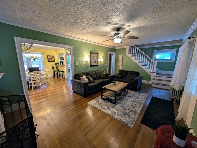 1 Agate Ave 1, Worcester, MA 01604