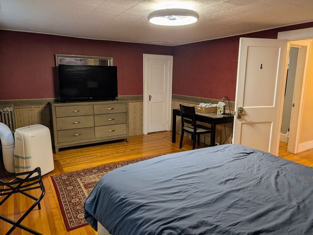 1 Agate Ave 1, Worcester, MA 01604