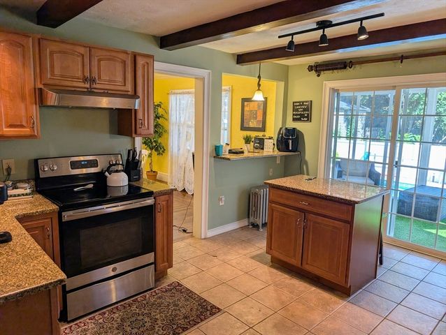 1 Agate Ave 1, Worcester, MA 01604