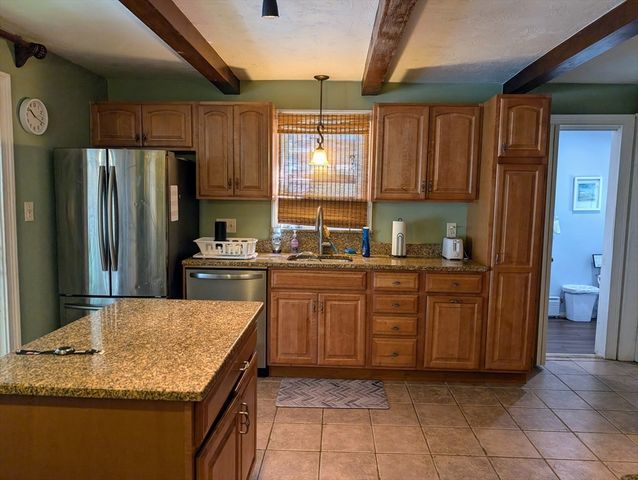 1 Agate Ave 1, Worcester, MA 01604