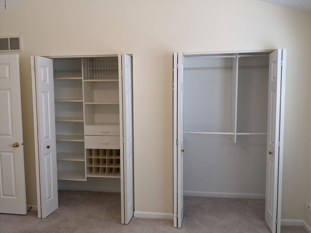 692 Silk Oak Lane, Crystal Lake, IL 60014