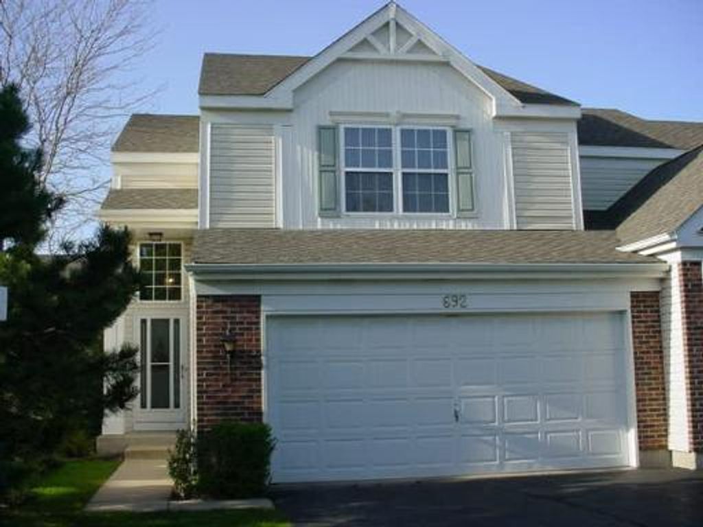 692 Silk Oak Lane, Crystal Lake, IL 60014