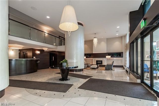 12900 Lake Avenue 118, Lakewood, OH 44107