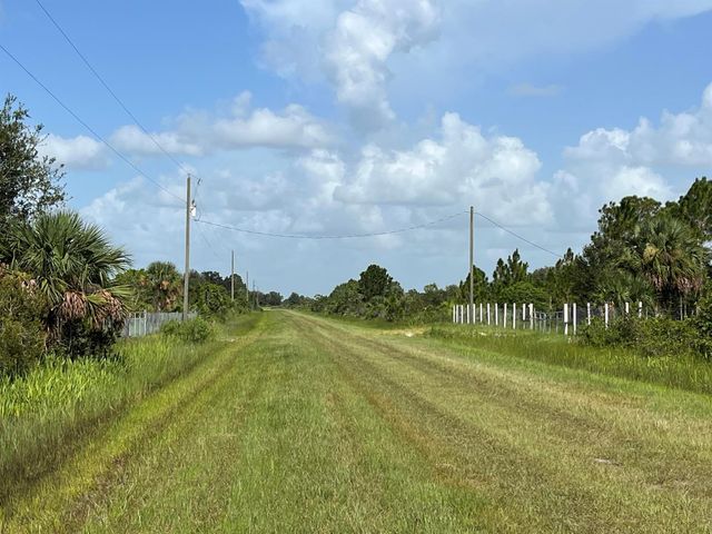 15883 NW 276th Street, Okeechobee, FL 34972