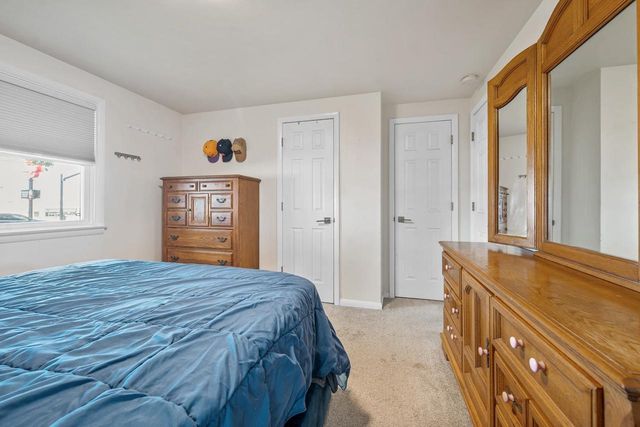 1643 W MASON STREET, Green Bay, WI 54303
