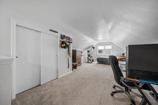 1643 W MASON STREET, Green Bay, WI 54303