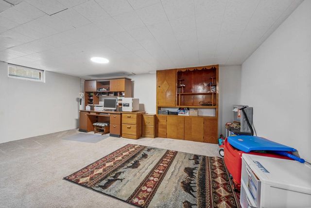 1643 W MASON STREET, Green Bay, WI 54303
