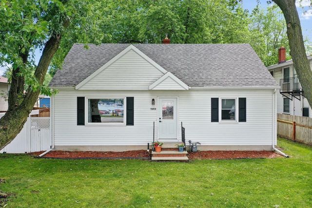 1643 W MASON STREET, Green Bay, WI 54303