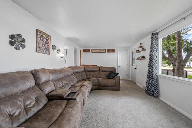 1643 W MASON STREET, Green Bay, WI 54303