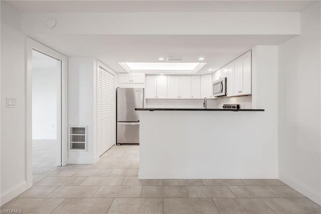 11674 Pointe Circle DR, Fort Myers, FL 33908