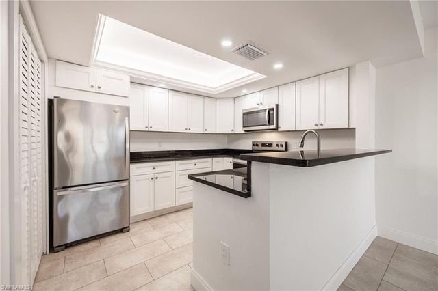 11674 Pointe Circle DR, Fort Myers, FL 33908