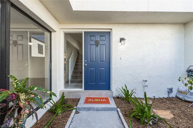 11674 Pointe Circle DR, Fort Myers, FL 33908