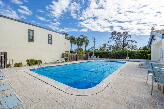 11674 Pointe Circle DR, Fort Myers, FL 33908