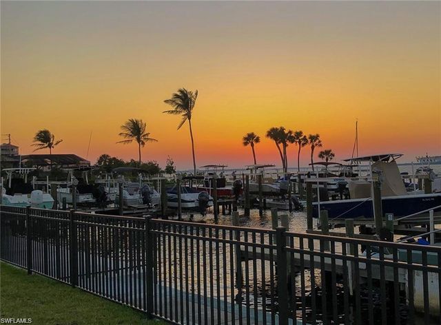 11674 Pointe Circle DR, Fort Myers, FL 33908