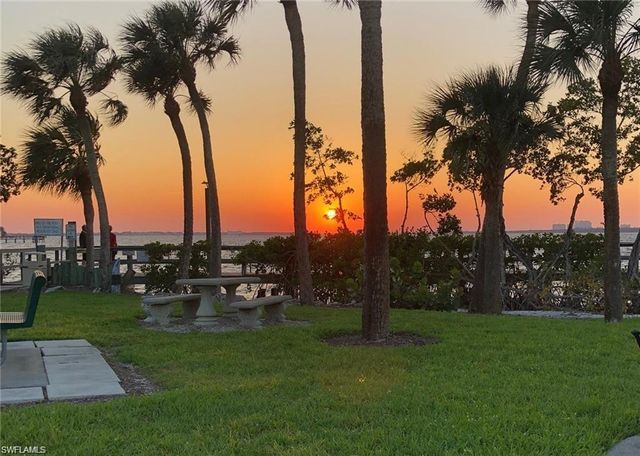 11674 Pointe Circle DR, Fort Myers, FL 33908