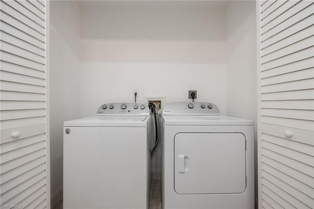 11674 Pointe Circle DR, Fort Myers, FL 33908