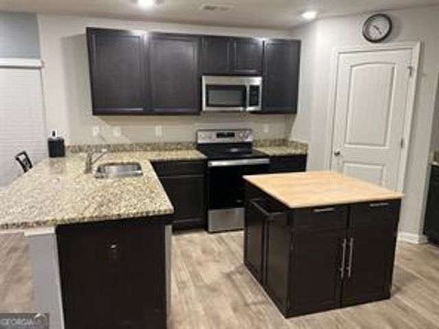 415 WHITE PINE Drive, Jackson, GA 30233