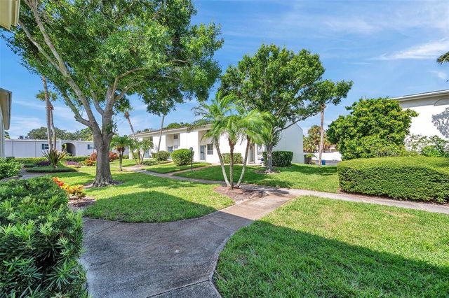 4514 LA CAPRI COURT, Tampa, FL 33611