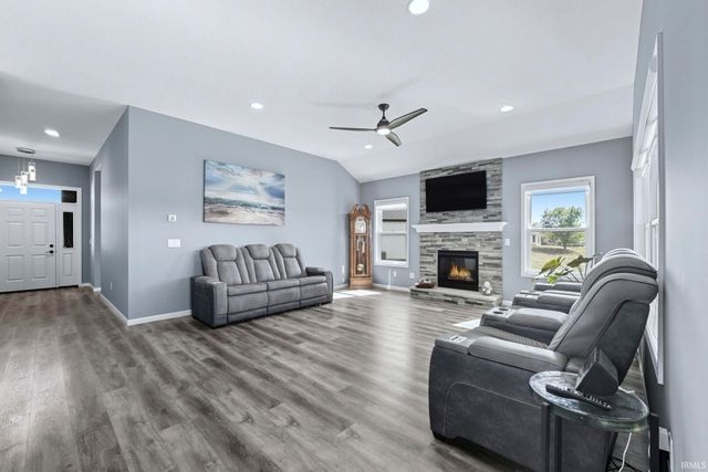 10144 Buckshire Court, New Haven, IN 46774