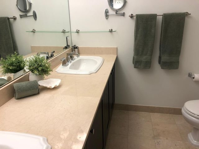 4100 Salzedo Street 801, Coral Gables, FL 33146