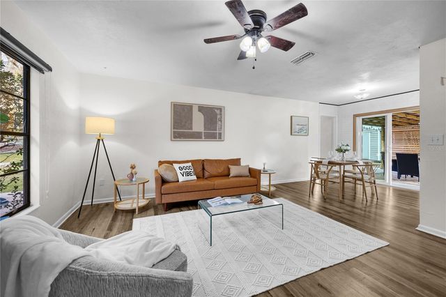 2715 NW 44TH PLACE, Gainesville, FL 32605