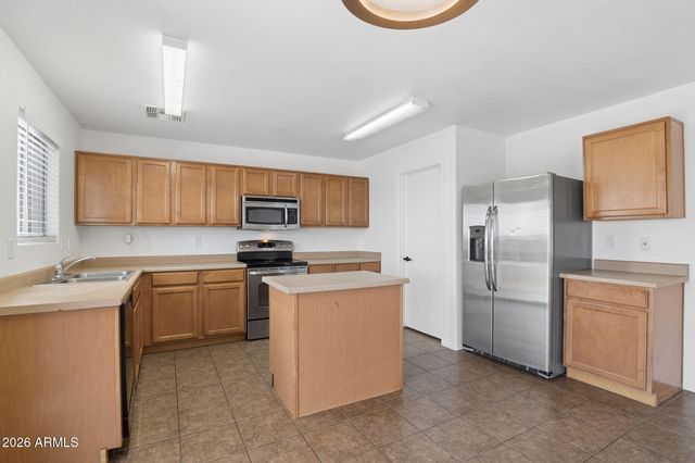 1885 E OMEGA Drive, San Tan Valley, AZ 85143