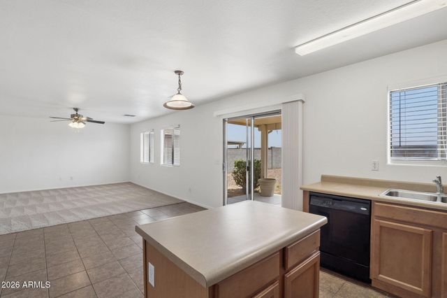 1885 E OMEGA Drive, San Tan Valley, AZ 85143