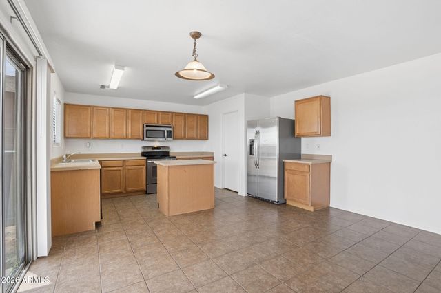 1885 E OMEGA Drive, San Tan Valley, AZ 85143