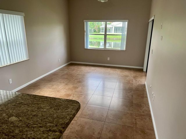 6365 Lansdowne Circle, Boynton Beach, FL 33472