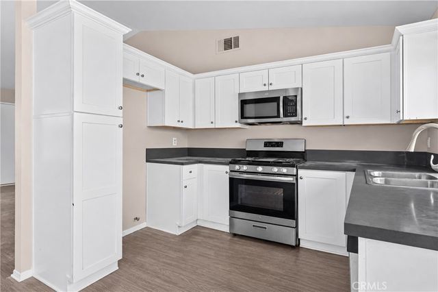 105 S Lamarr, Rialto, CA 92376