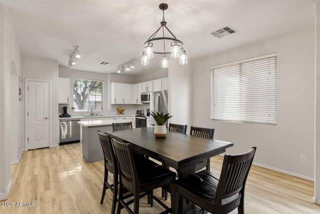 3726 E KRISTAL Way, Phoenix, AZ 85050