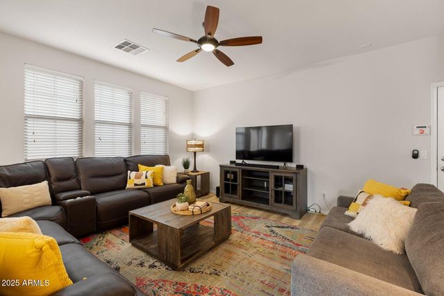 3726 E KRISTAL Way, Phoenix, AZ 85050