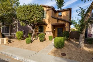 3726 E KRISTAL Way, Phoenix, AZ 85050