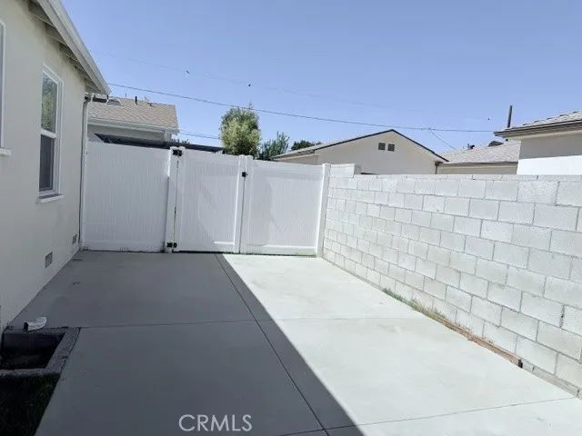 8465 Quartz Avenue, Winnetka, CA 91306