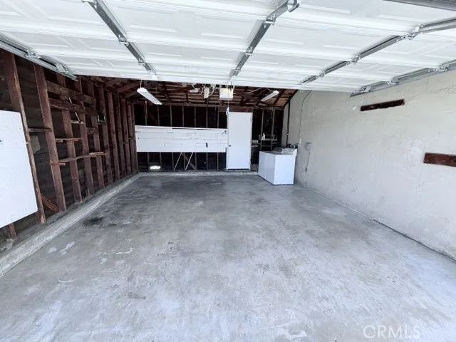 8465 Quartz Avenue, Winnetka, CA 91306