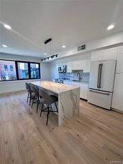 201 Park Ave, Birmingham, MI 48009