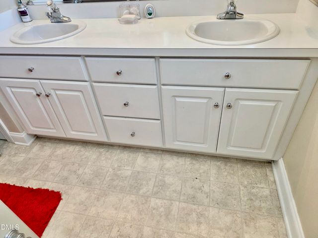 3502 Baybrooke Drive W, Wilson, NC 27893