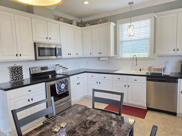 3502 Baybrooke Drive W, Wilson, NC 27893