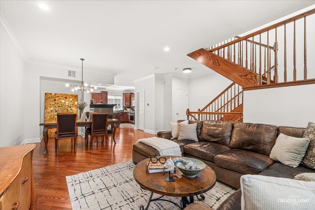926 Shandrew Drive 926, Naperville, IL 60540