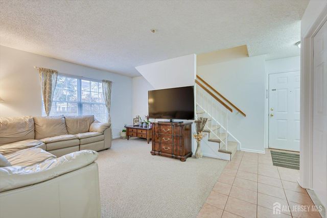 150 Prestwick Way, Edison, NJ 08820