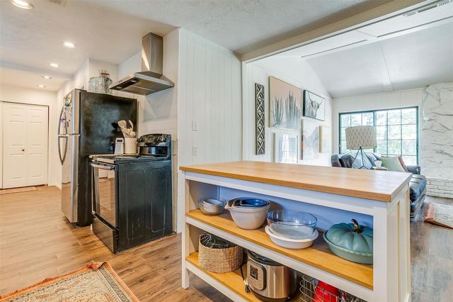 2212 Ridge Lane, Grapevine, TX 76051