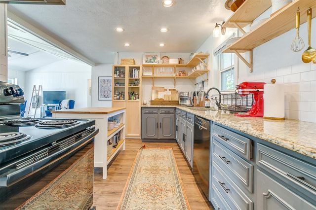 2212 Ridge Lane, Grapevine, TX 76051