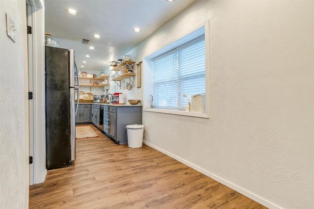 2212 Ridge Lane, Grapevine, TX 76051