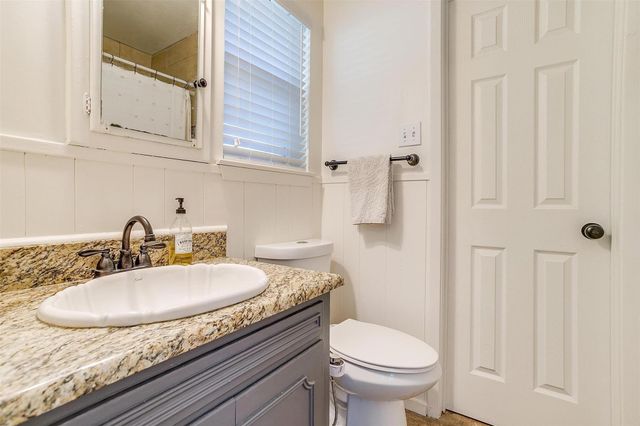 2212 Ridge Lane, Grapevine, TX 76051