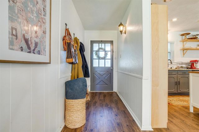 2212 Ridge Lane, Grapevine, TX 76051