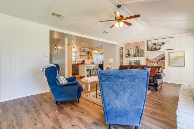 2212 Ridge Lane, Grapevine, TX 76051